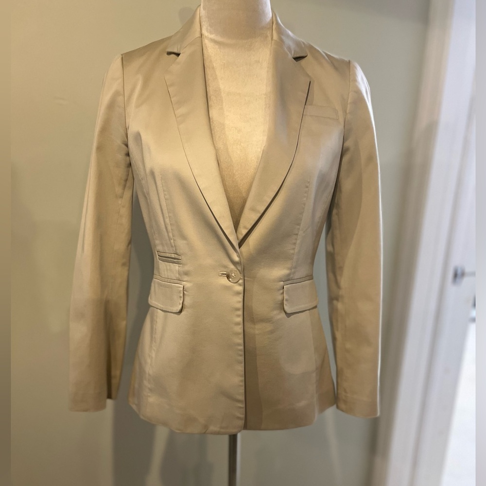 Banana Republic cream blazer size 2
